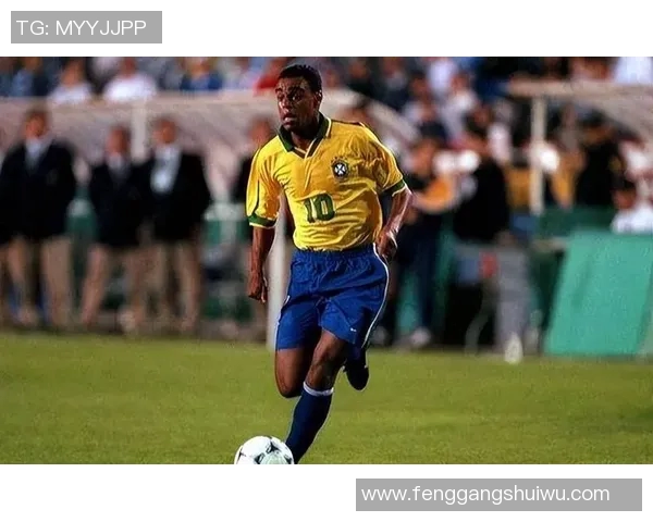 小罗足球球感超群的技艺解析及其对现代足球的影响 小罗足球球感超群的技艺解析及其对现代足球的影响